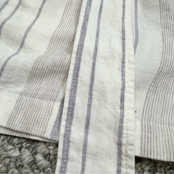 Aritzia Wilfred Gelas 100% linen striped belted paper bag shorts 2 - Picture 5 of 11